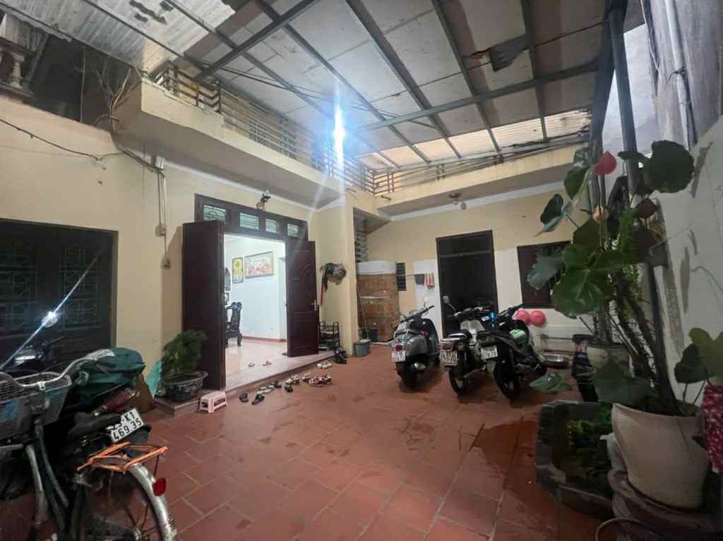 bán nhà Hoàng Như Tiếp- bệnh viện Tâm Anh, diện tích 140m, ôtô tránh, cách bệnh viện Tâm Anh 50m