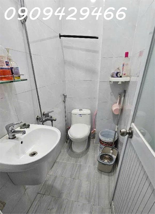 3,5 TỶ – QUẬN 7 – HẺM XE HƠI – SỔ HỒNG RIÊNG – GẦN NGUYỄN HỮU THỌ