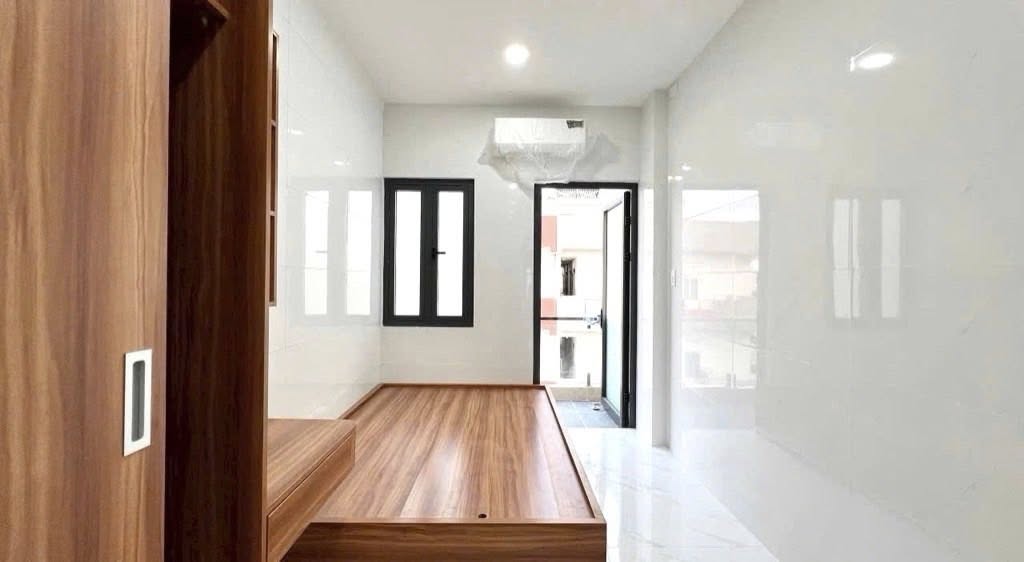 Căn Hộ Dịch Vụ 12 Phòng Dương Quảng Hàm
