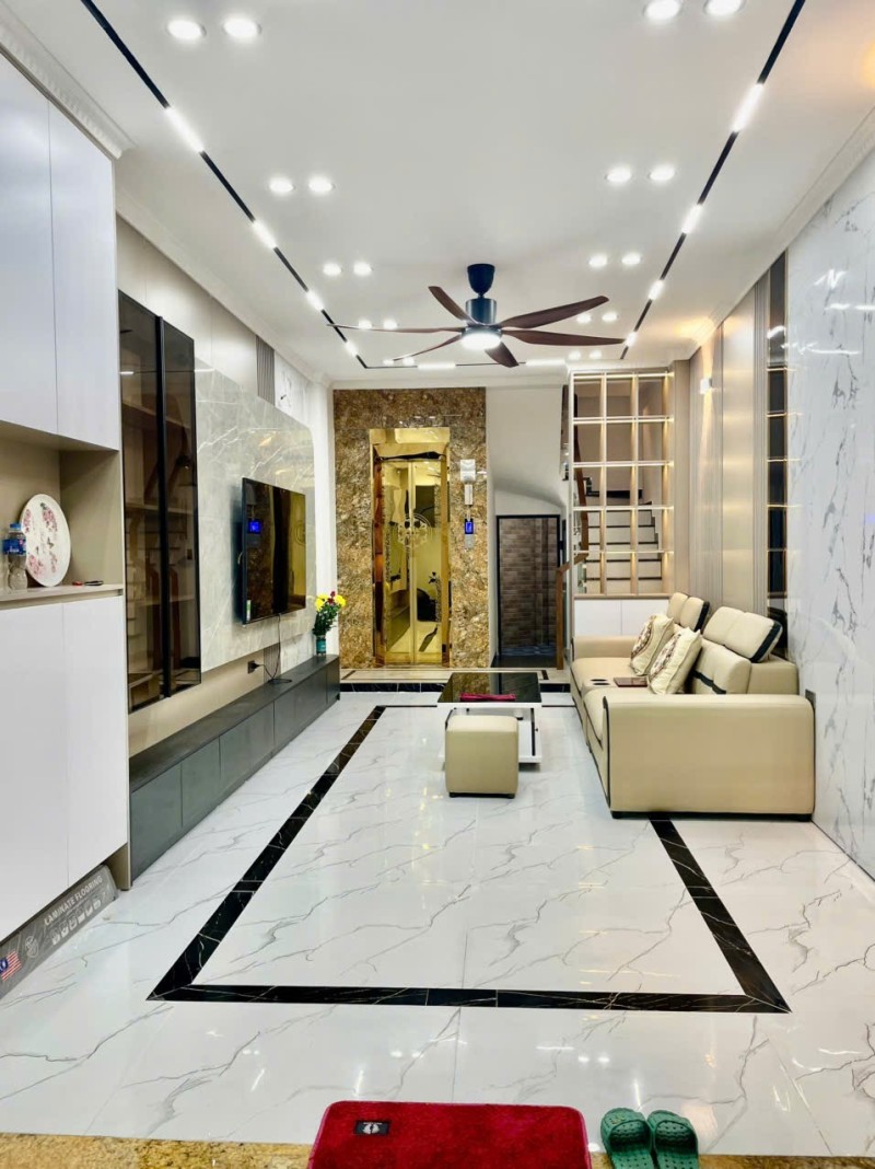 BÁN NHÀ 6 TẦNG – NGỌC THỤY, LONG BIÊN – 9.6 TỶ
