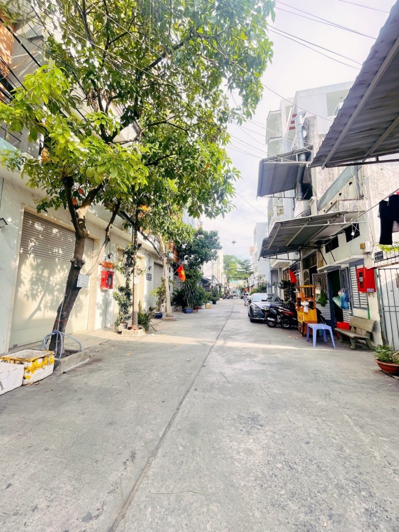 Bán nhà Đô Đốc Long, Tân Phú – 72m2, 4 Tầng, Hẻm 5m xe hơi vào nhà