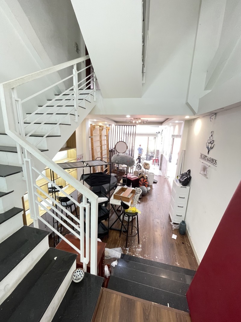 Bán nhà Đường Khuông Việt – DT sàn 275.9m2 – Hẻm 7m xe tải thông