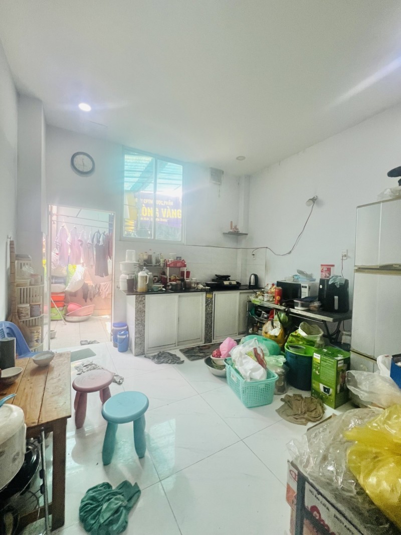 Bán nhà Đường Nguyễn Háo Vĩnh – Hẻm xe hơi – 106m2 (4 x 26.5)m – 3 Tầng