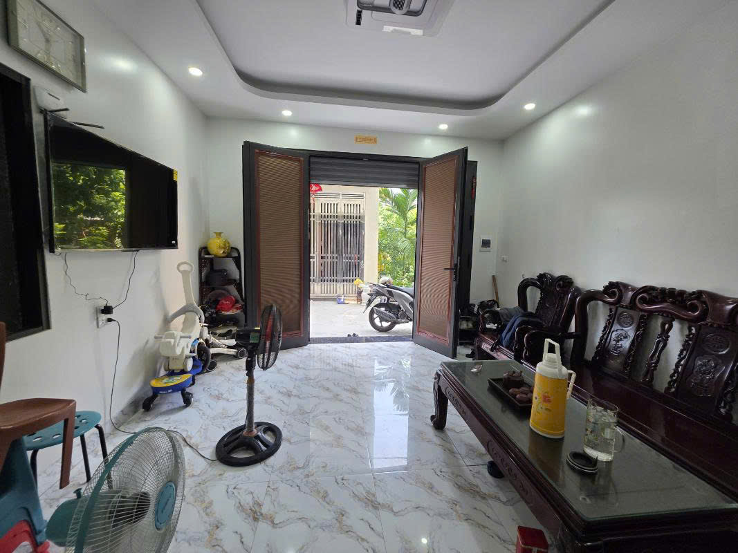 BÁN NHÀ CỔ LINH THẠCH BÀN LONG BIÊN – 39M² – 4 TẦNG – NGÕ Ô TÔ – 4 PHÒNG NGỦ – 7,8 TỶ – SỔ ĐỎ CHÍNH CHỦ