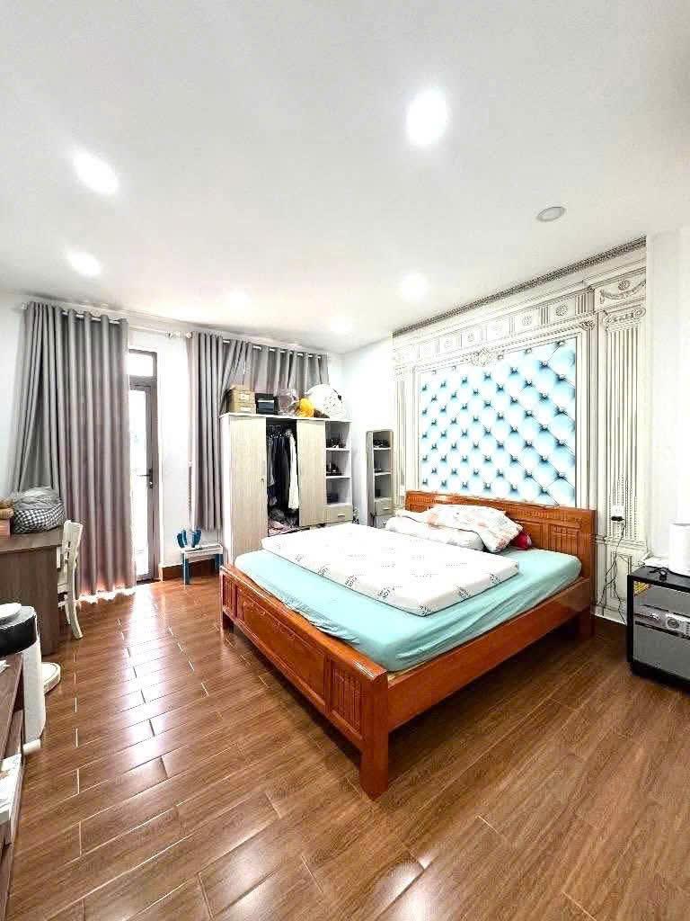 Bán nhà hẻm 158 Hoàng Hoa Thám, p12, Tân Bình (4,5*15) cạnh ga T3
