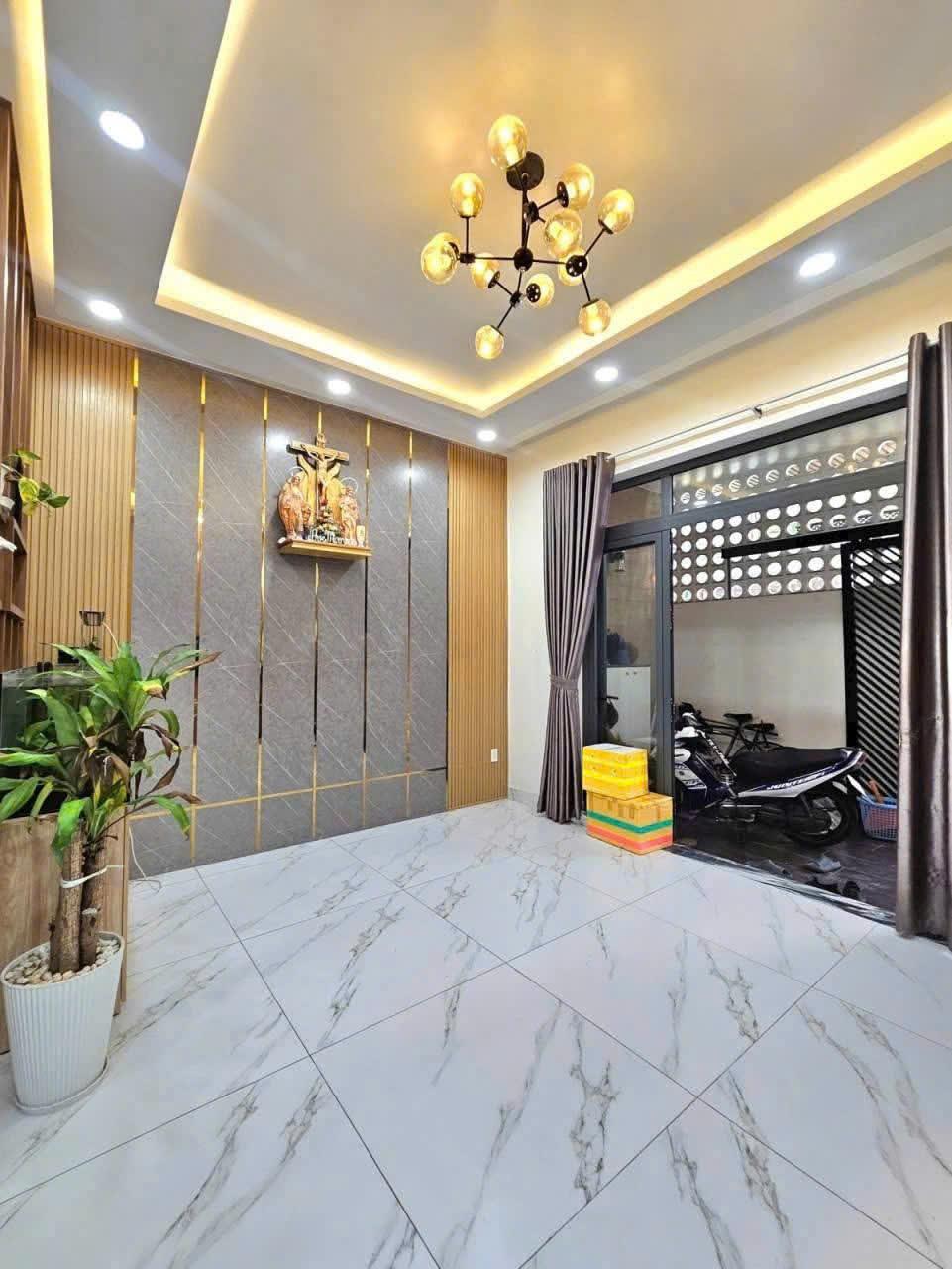 Bán nhà hẻm 6m Thiên Phước, phường 9 Tân Bình (10*17) 3 lầu 25 tỷ