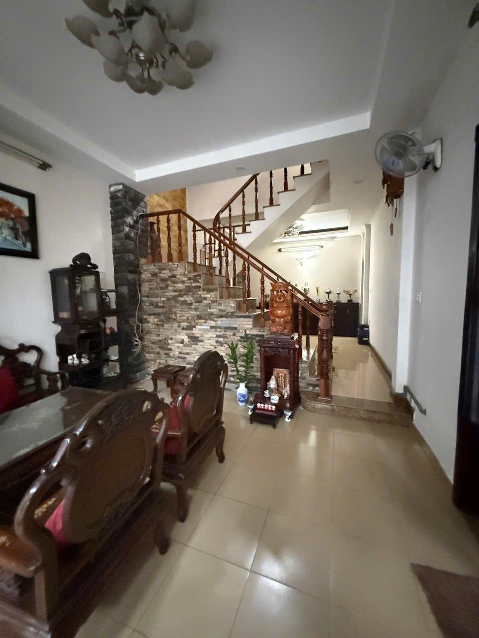 **Bán nhà 7/3 Trung Lang, phường 12, Tân Bình (4,5×10) 5PN, hơn 6 tỷ?