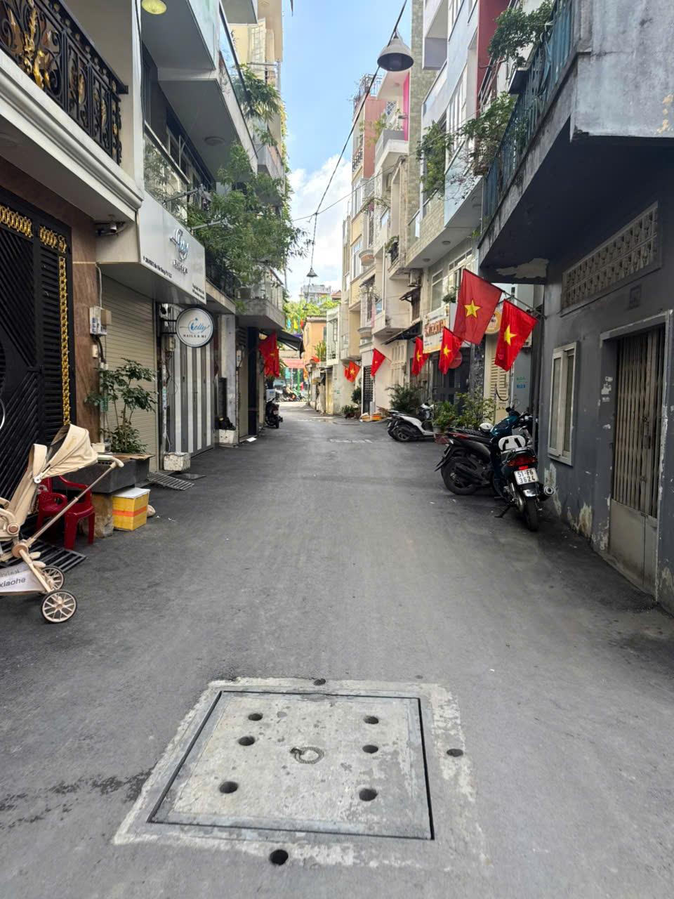 **Bán nhà hẻm Hoàng Sa** phường 5 Tân Bình, (6×11); chỉ 7,2 tỷ?