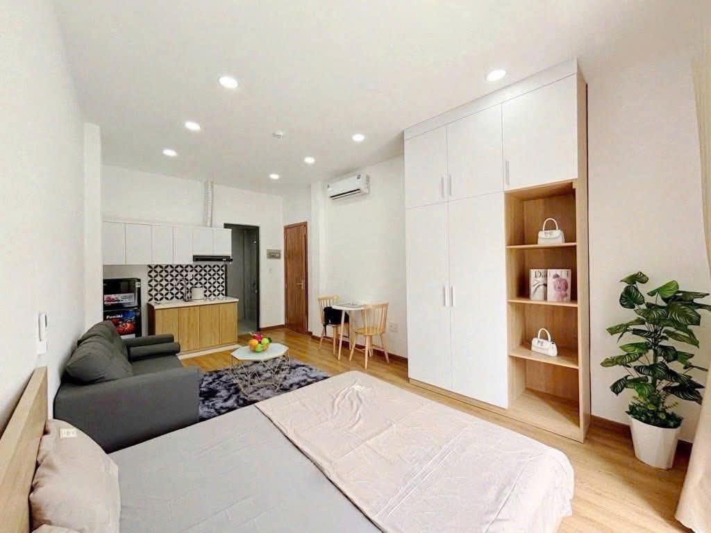 Bán nhà HXH Trần Quốc Hoàn, phường 13 Tân Bình (6*10) góc 2MT đắc địa