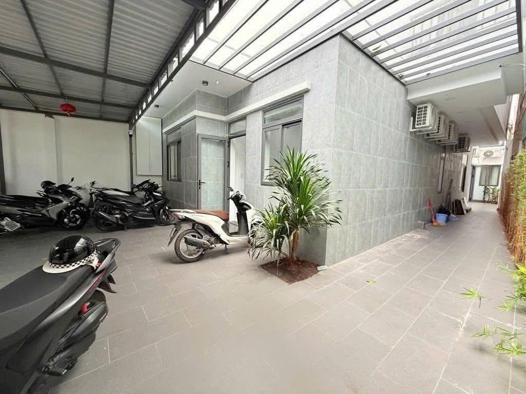 Bán nhà HXH Trần Quốc Hoàn, phường 13 Tân Bình (6*10) góc 2MT đắc địa