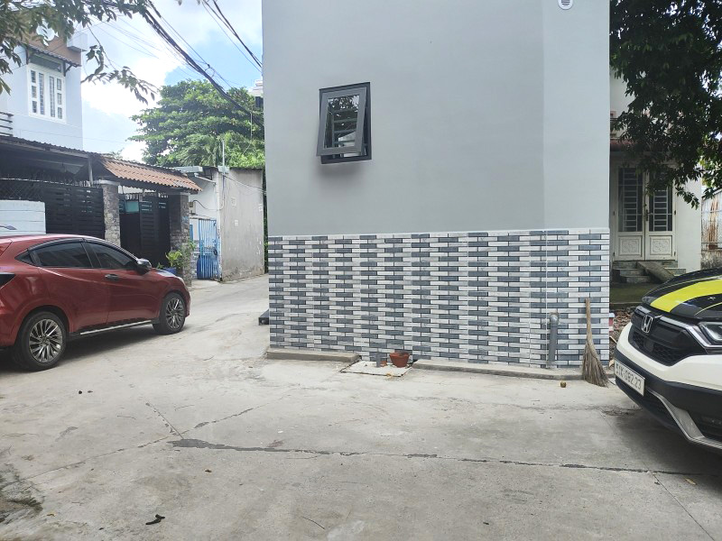 Bán Nhà Linh Trung Thủ Đức 52m²_ 4PN – 3 Tầng Gần ĐH Ngân Hàng, Chỉ 4.5 Tỷ