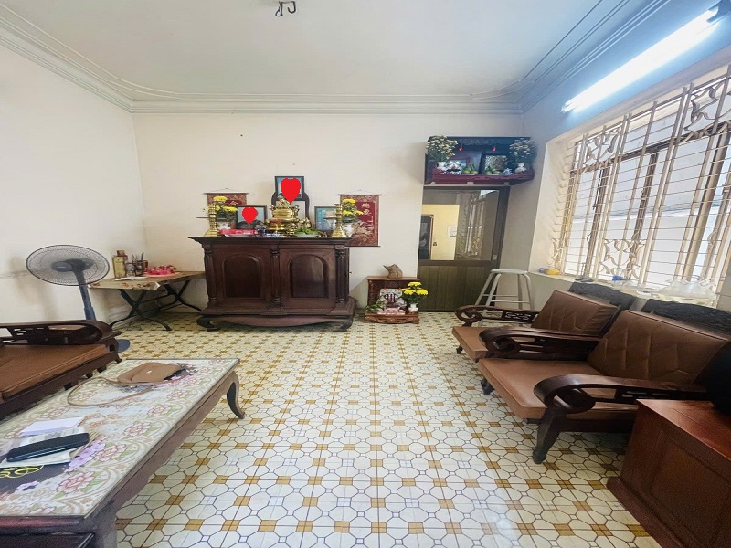 Bán nhà mặt tiền KD Nguyễn Minh Hoàng, P12, Tân Bình, 80m2, 3 tầng, ngang 5m, rất hiếm.