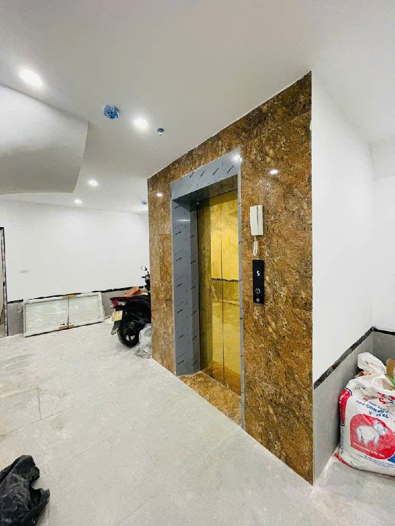 SĐCC- BÁN CCMN MINH KHAI, HBT – 61m² – 7 TẦNG, THANG MÁY. 15 P FULL – DT 85 TRIỆU/TH