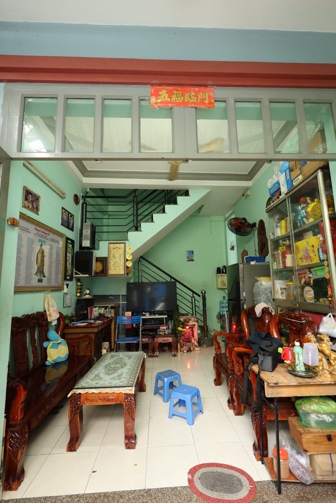 Sắp ngộp bank, nhà 4 tầng ngang 7m, gần nhà ga T3, nhinh 9 tỷ