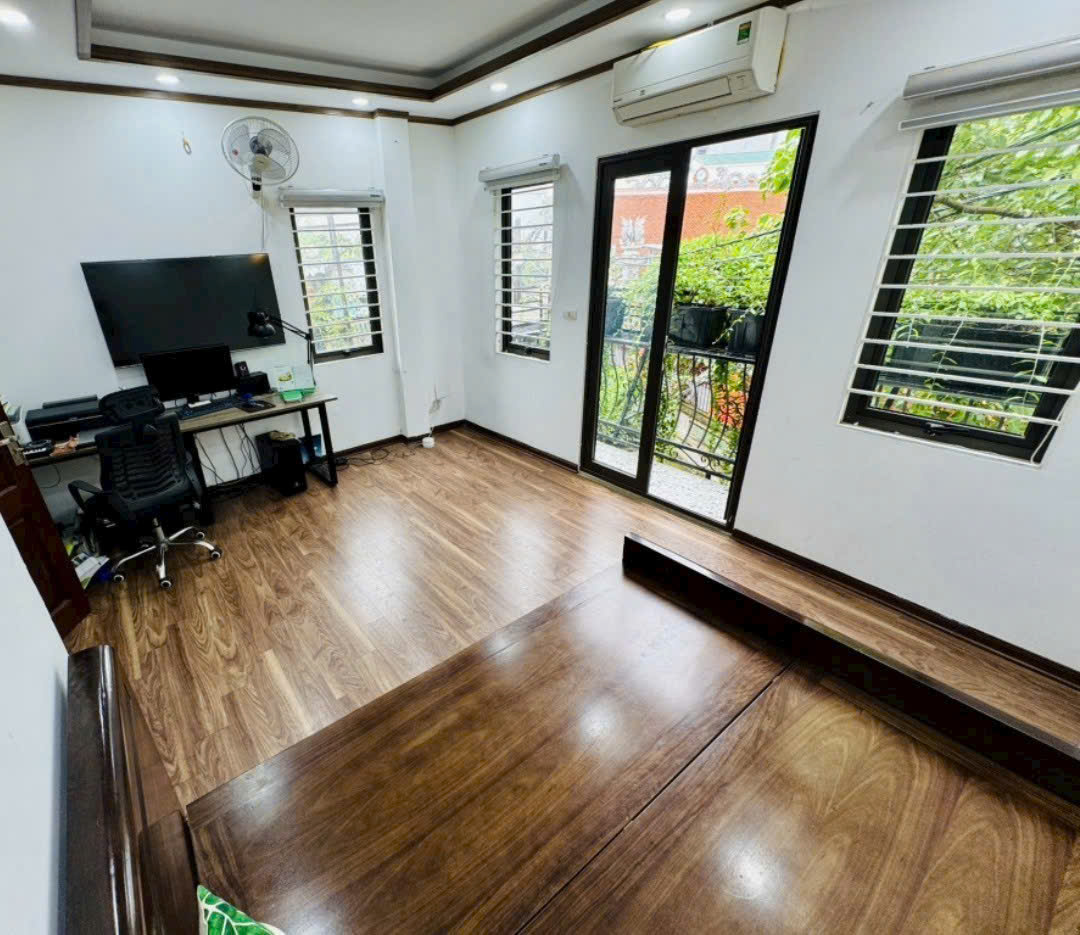 NHANH CÒN KỊP! CHỦ ĐANG BÁN nhà mặt ngõ 521 Trương Định, Hoàng Mai – 49M 6T. Ô tô vào nhà