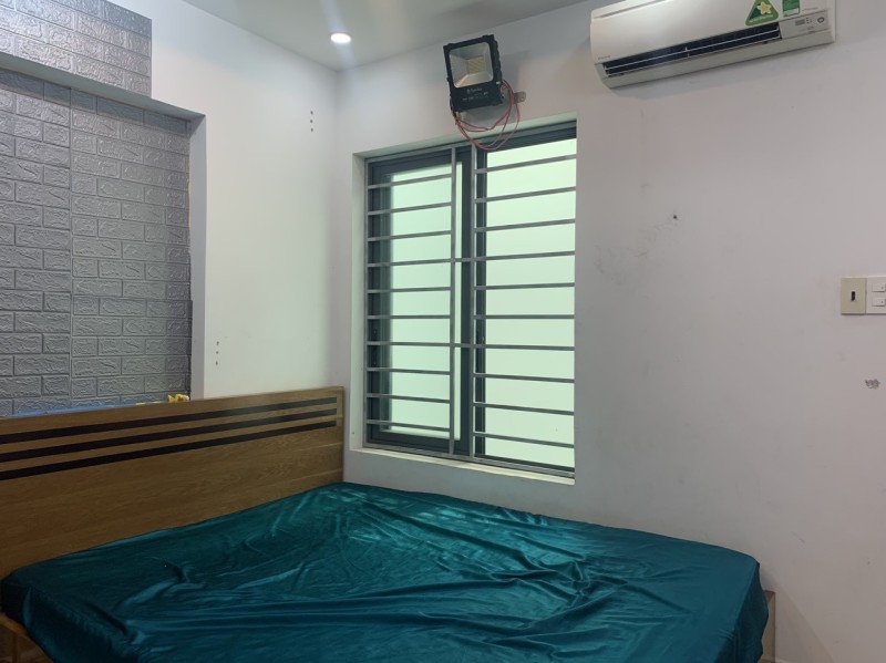 Bán nhà ngõ 11, Thủ Đức. 54m2, 3 tầng, 3PN, Sổ hồng. Giá 5.1 tỷ. LH: 0933125879
