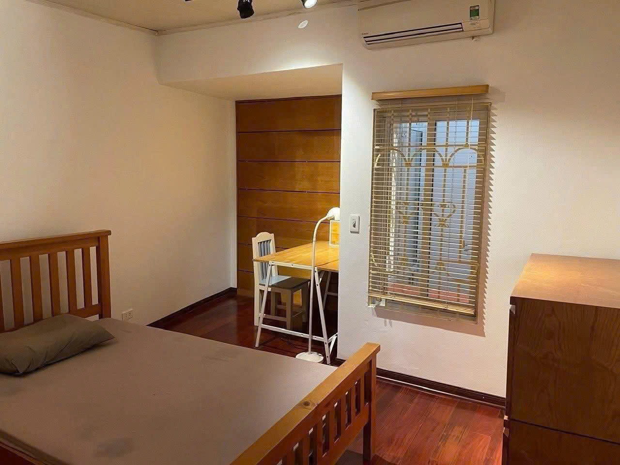 Bán nhà đẹp mặt ngõ thông kinh doanh phố Láng Hạ 33m2 4tầng nhỉnh 7 tỷ Ba Đình