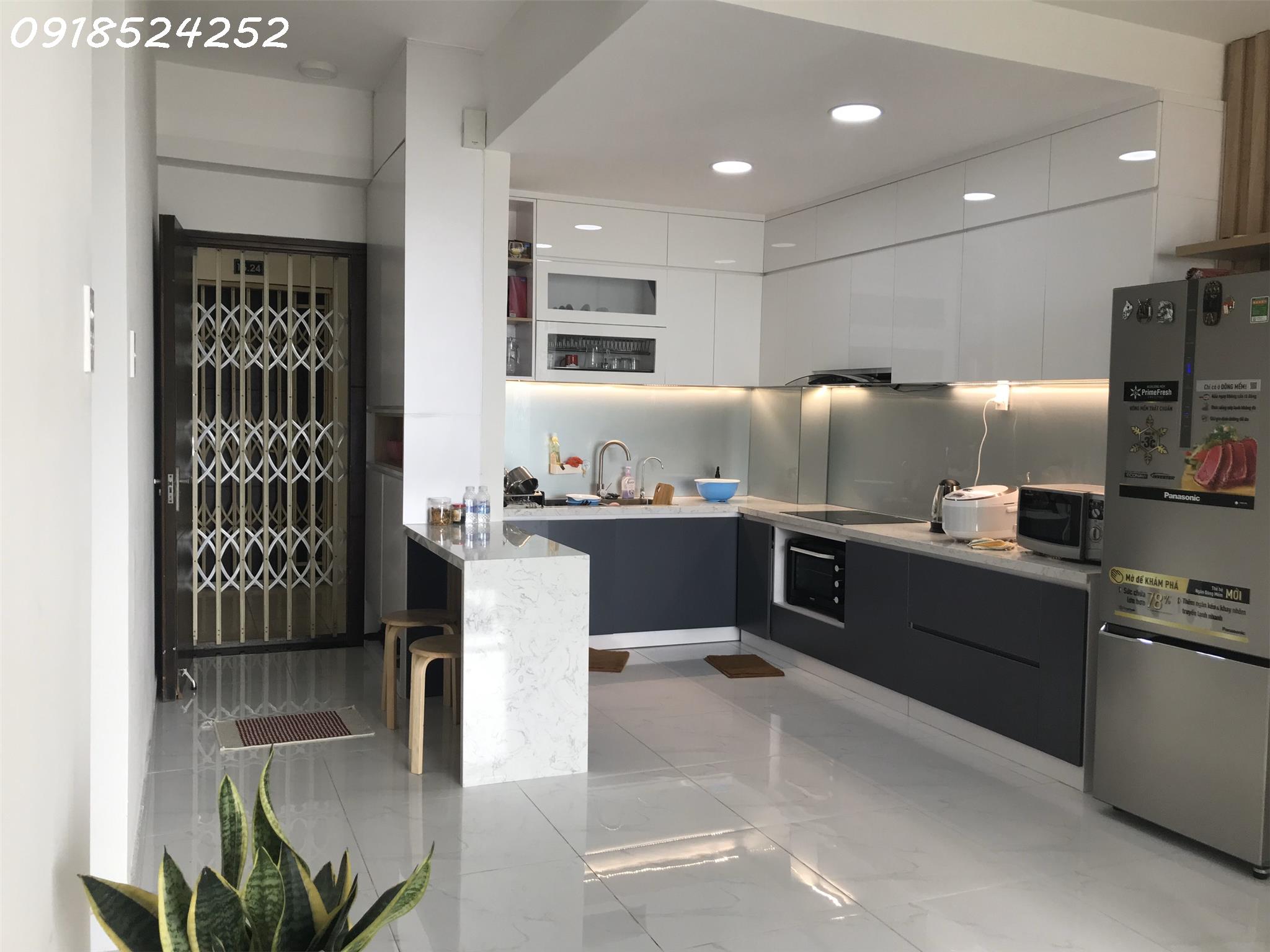 Bán chunbg cư petroland 2 PN, sổ hồng , 75m2 có bacon