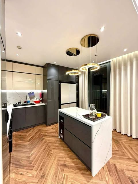 CUNG ĐIỆN TRÊN KHÔNG – CĂN HỘ CAO CẤP C’LAND – THOÁNG SÁNG PHONG CÁCH THƯỢNG LƯU – TẶNG FULL NỘI THẤT NHẬP KHẨU – CHỦ ĐẦU TƯ LÀM MỚI HƠN 2 TỶ – ĐIỀU HOÀ KHÔNG KHÍ TƯƠI + MÁY LỌC ION KIỀM