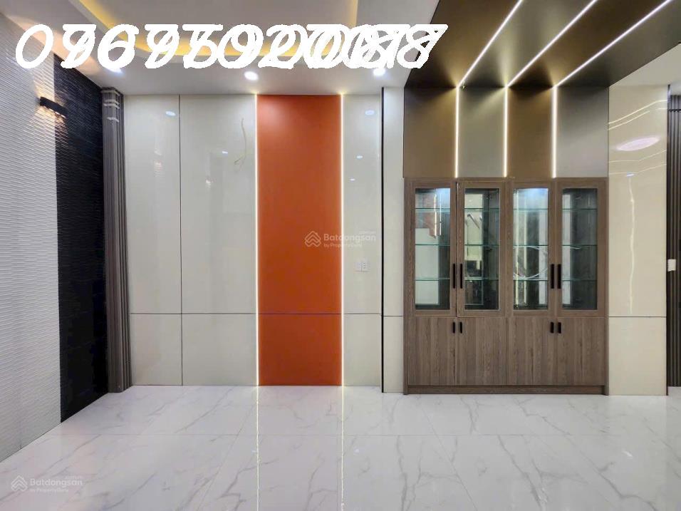 Nhà mới ở ngay Tân Phú, KDC yên tĩnh gần chợ 4x12m1 đúc 3,5 tấm, 4pn, 5wc, giá : 6tỷ..