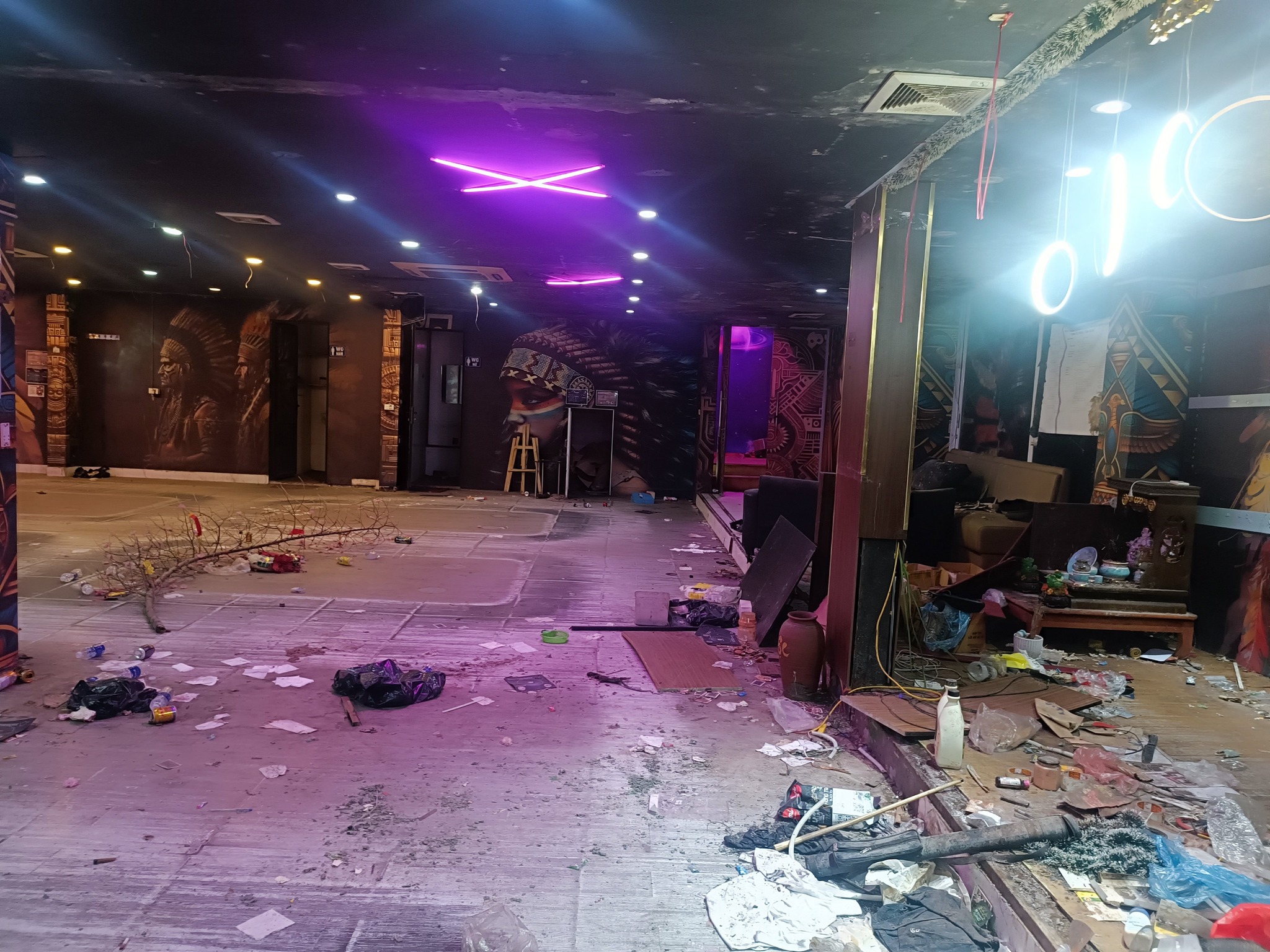 Cho thuê nhà ngõ ô tô Tô Hiệu KD Game, Bia, Studio, ..280m2 x 2 tầng