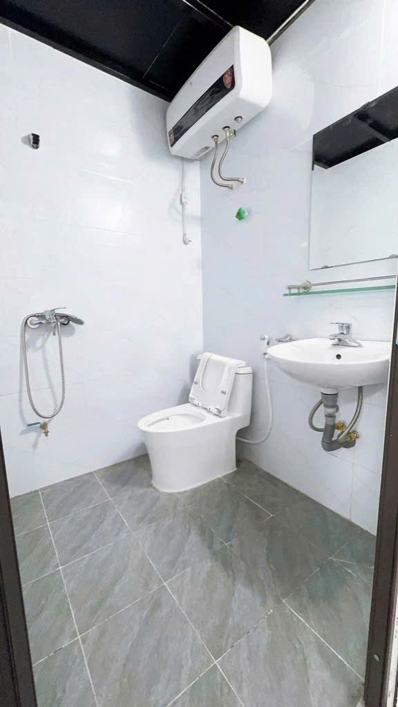 Cho thuê căn hộ chung cư Bùi Xương Trạch, 36m2, 2 ngủ, 6 triệu