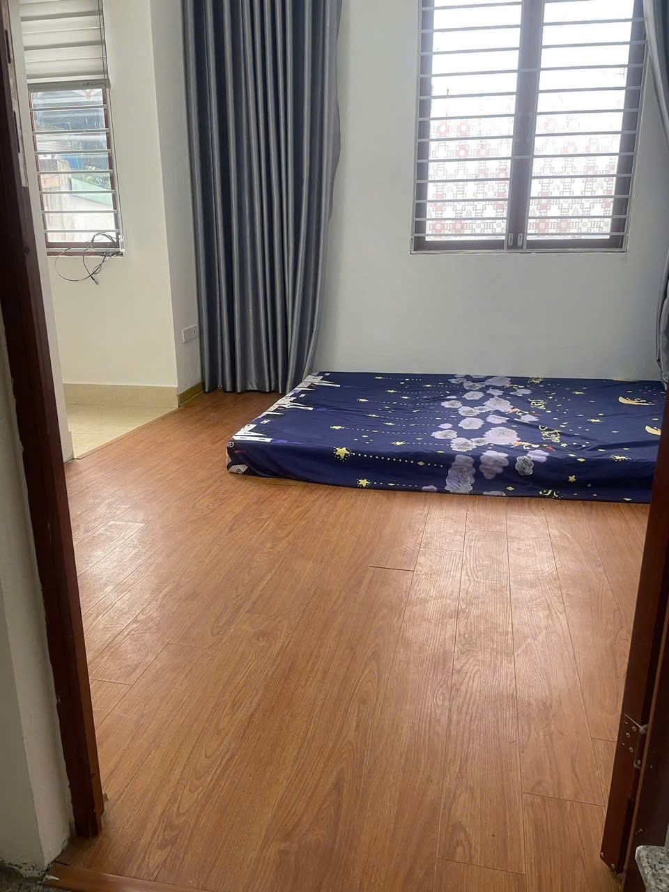 Cho thuê nhà nguyên căn ngõ 67 Giáp Bát, 6 tầng x 25m2, 3 ngủ khép kín, 9 Triệu