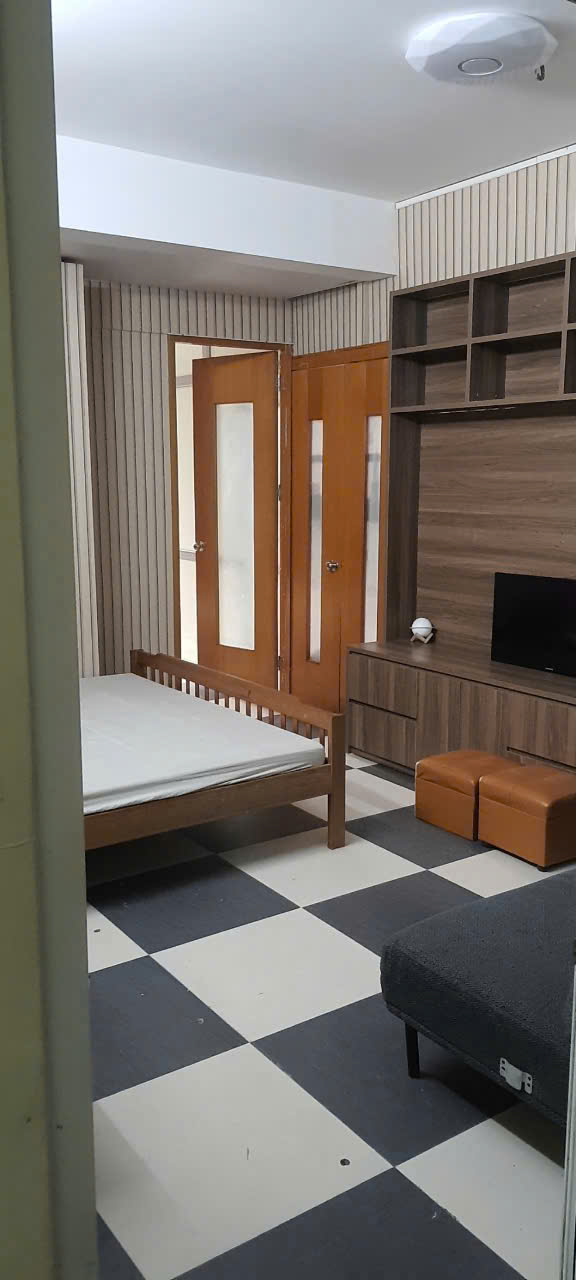 Cho thuê CCMN tầng 7 ngõ 376 Lê Duẫn Đống Đa, 70m2 x 2 ngủ, 2 wc. 9 triệu/th