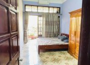 Cho thuê nhà mặt phố ngõ 467 Lĩnh Nam, 60m2 x 3 tầng – 3 phòng ngủ, 13triệu/ tháng.