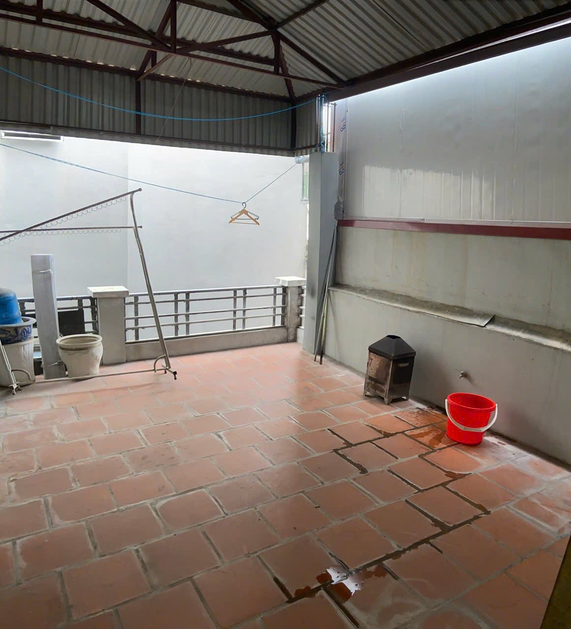 Cho thuê nhà ngõ Gốc Đề, Hai Bà Trưng 3.5 tầng, 33m2, 2 ngủ, 3 vệ sinh, 8.5 Triệu
