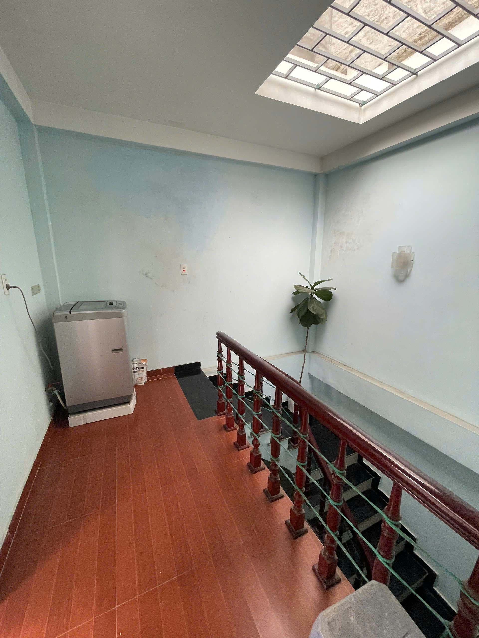 Cho thuê nhà nguyên căn 151 Nguyễn Đức Cảnh, 45m2 x 3 tầng – 2 ngủ – 3 wc, 9 triệu/ tháng