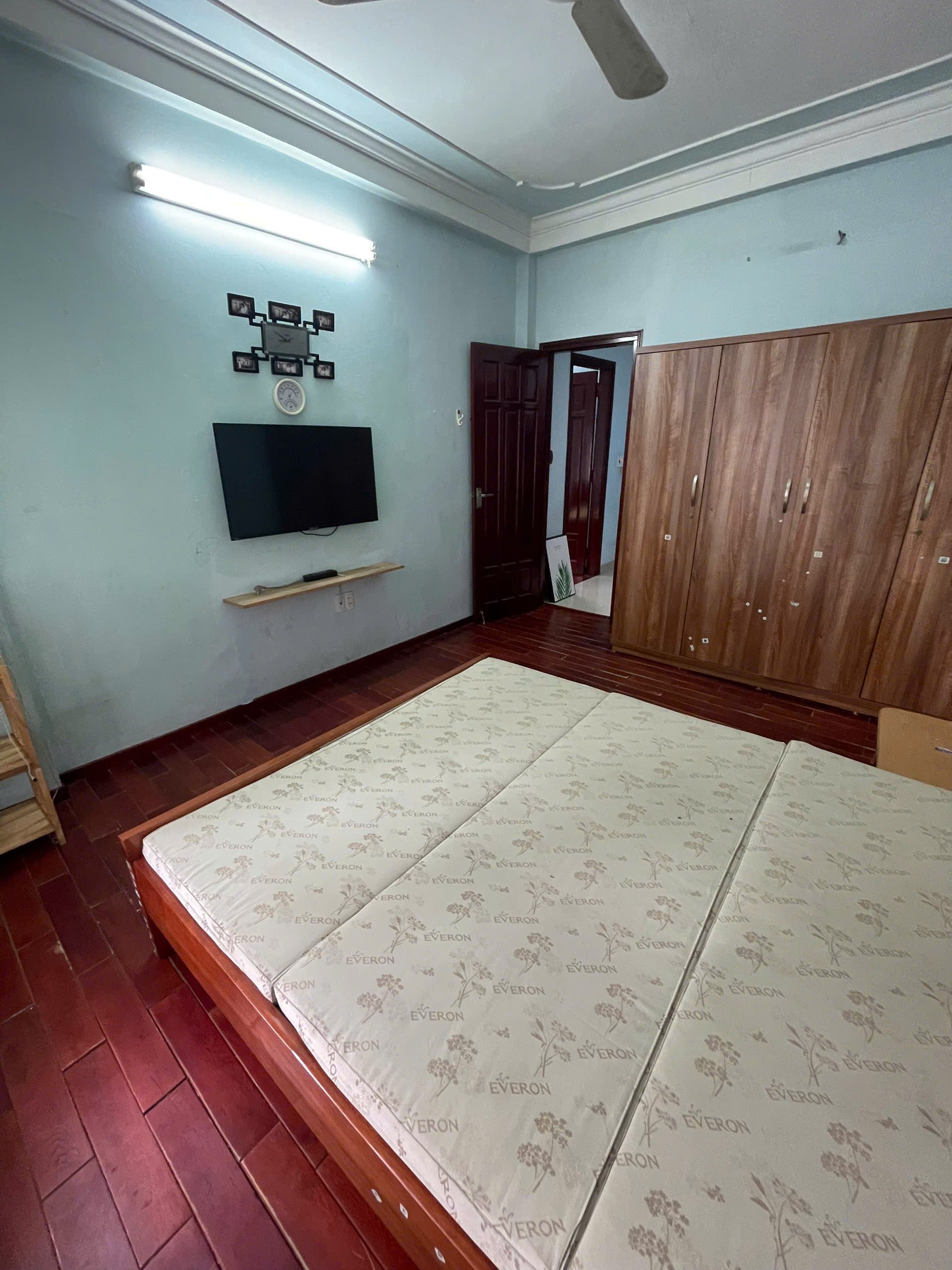 Cho thuê nhà nguyên căn 151 Nguyễn Đức Cảnh, 45m2 x 3 tầng – 2 ngủ – 3 wc, 9 triệu/ tháng