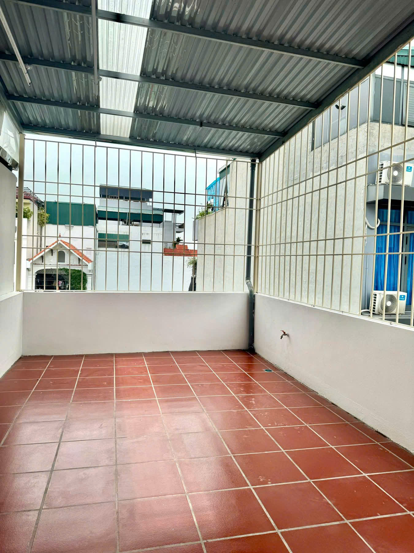 Cho thuê nhà ngõ 985 Tam Trinh, 38m2 x 5 tầng, 3 ngủ, Giá 13 triệu/tháng