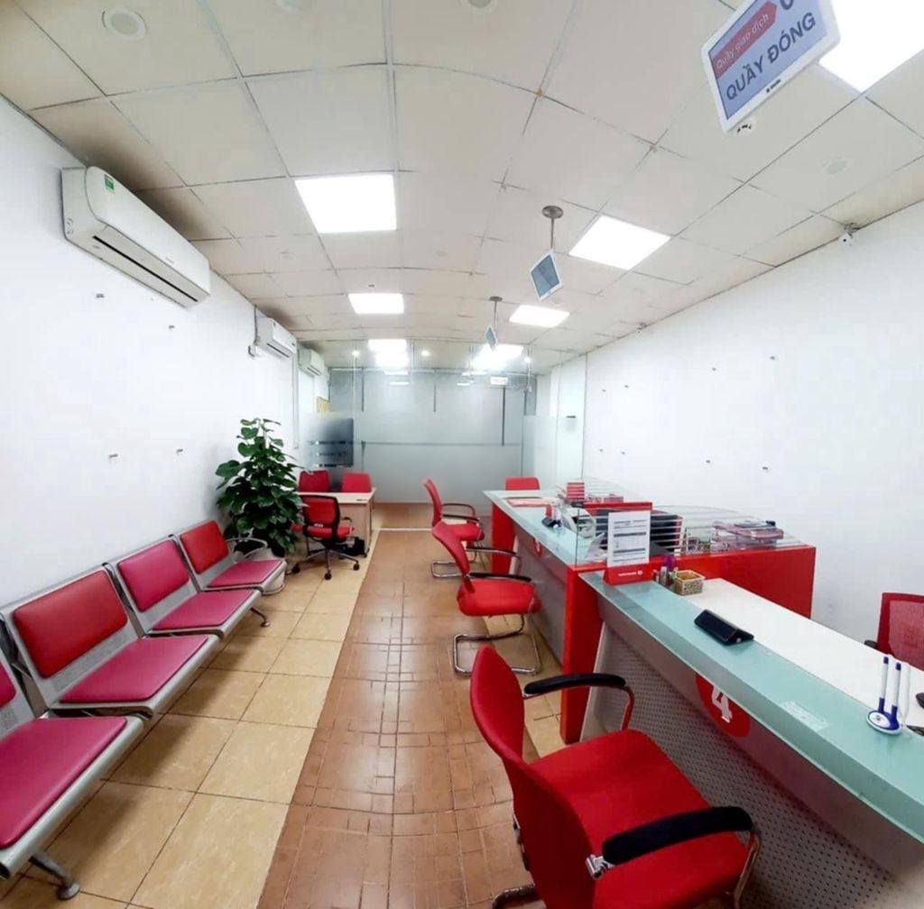 Cho thuê toà nhà Mặt Phố Khúc Thừa Dụ, Cầu Giấy, 7.5 tầng x 150m2, mt 10m, 285 Triệu