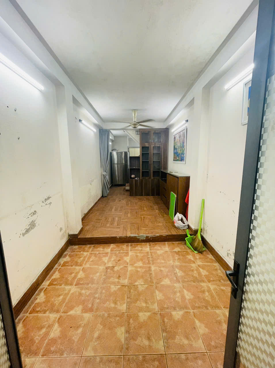 Cho thuê nhà nguyên căn ngõ 219 Tôn Đức Thắng, 33m2 x 4 tầng, 4 ngủ,3 wc, 12 Triệu/th