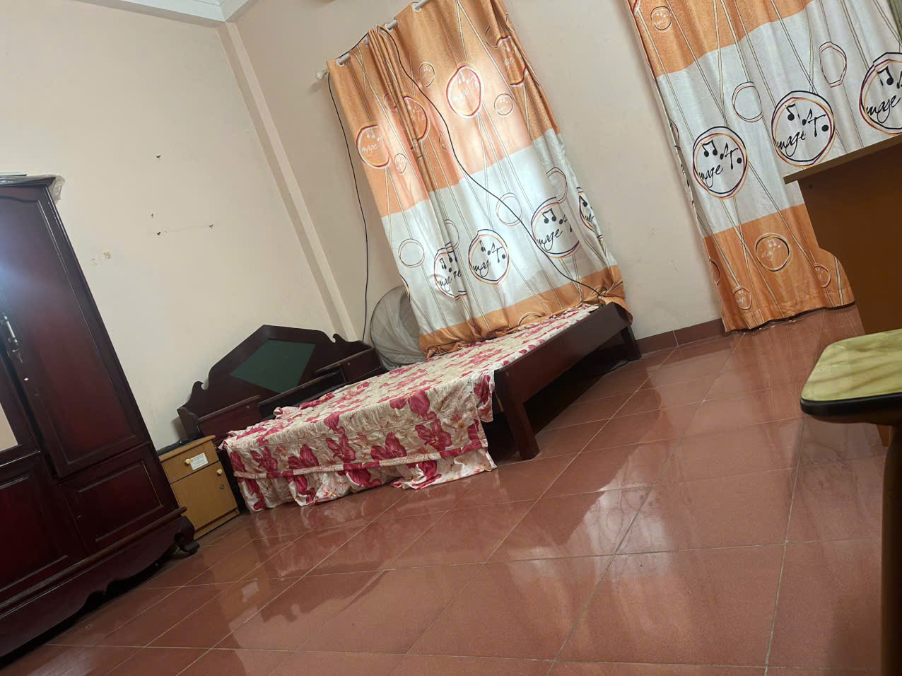 Cho thuê nhà nguyên căn Xã Đàn Ô Chợ 50m2 x 3 tầng, 3 ngủ, 3 wc. 13 triệu chốt.