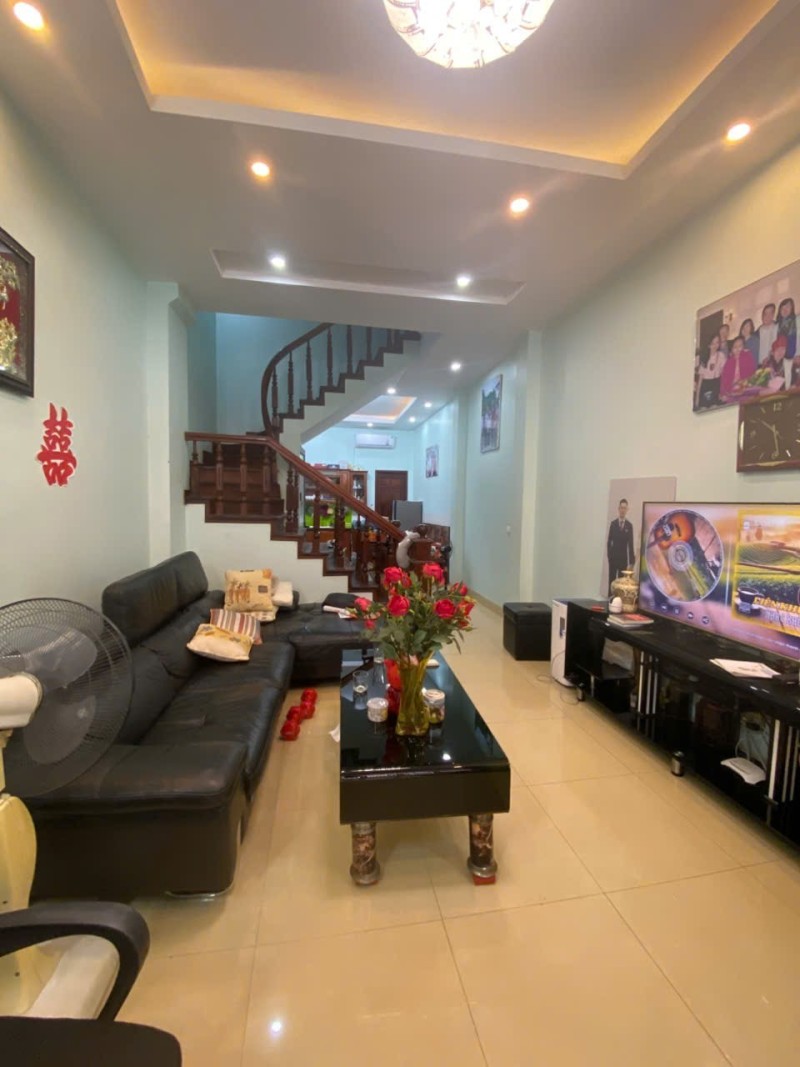 NHÀ NGỌC THỤY – 70M² – Ô TÔ VÀO NHÀ – 4PN – GIÁ CHỈ 15,279 TỶ!