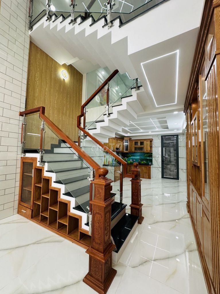Sang Hiện Đại Châu Âu Giáp Tên Lửa, Aeon BT 5Tầng 5PN Giá Hơn 7 Tỷ Xíu
