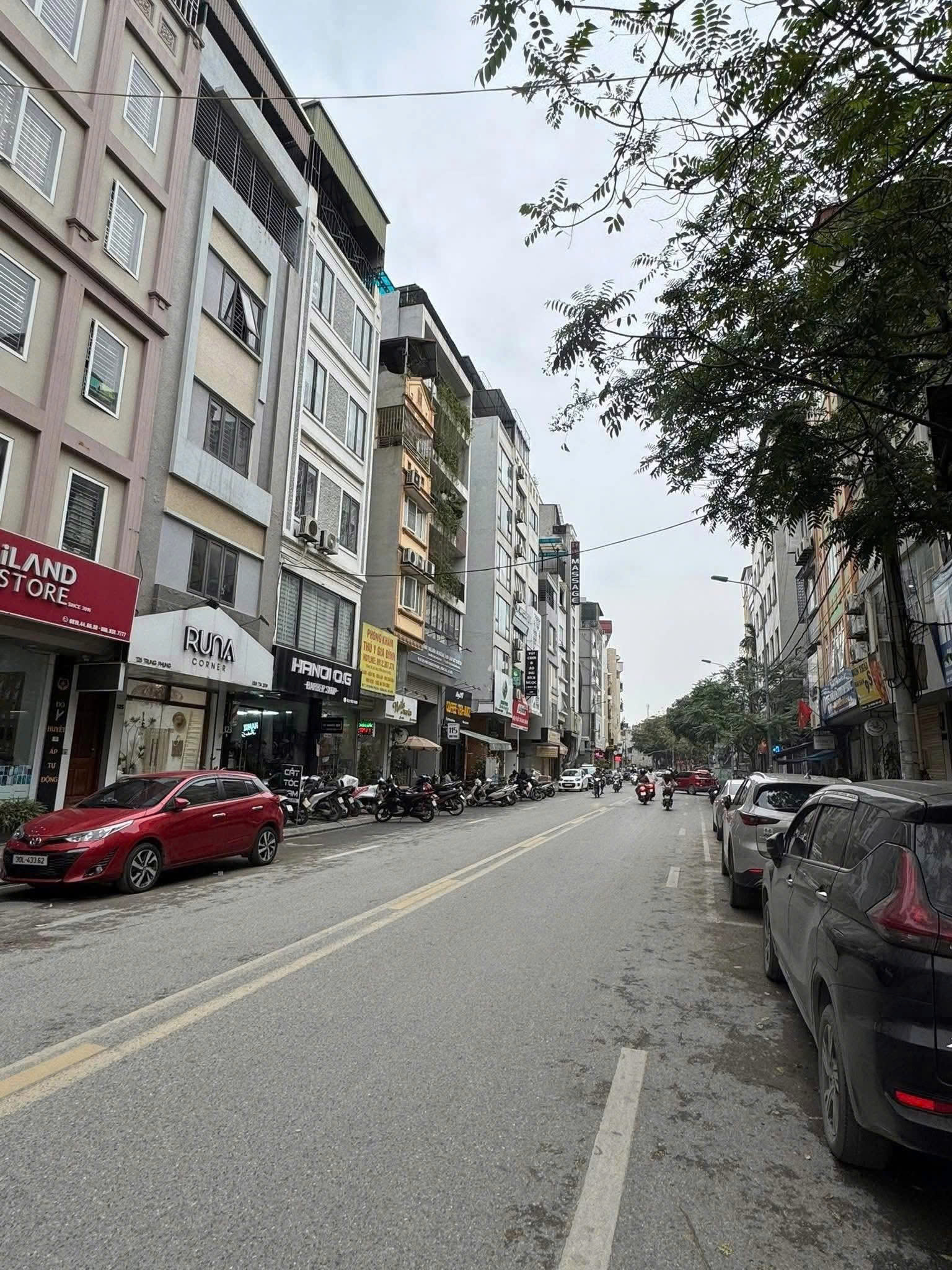 BÁN GẤP NHÀ MẶT PHỐ TRUNG PHỤNG, XÃ ĐÀN – 101M x 9T CÓ HẦM – VỈA HÈ RỘNG – KINH DOANH