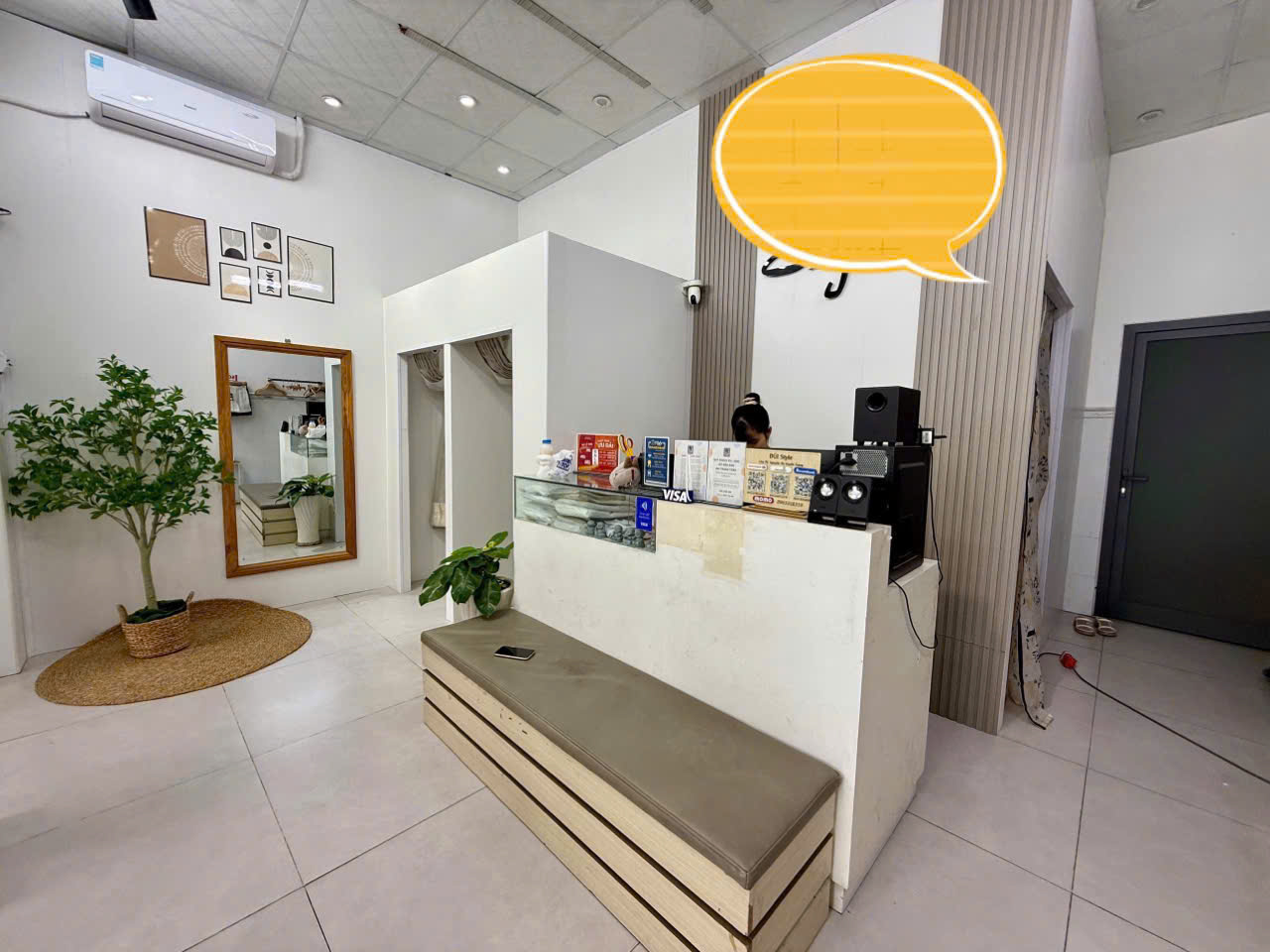 Do chuyển hướng kinh doanh nên mình cần sang nhượng lại shop thời trang nam