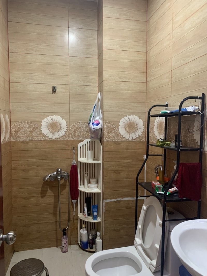 Bán nhà ngõ 11, Thủ Đức. 54m2, 3 tầng, 3PN, Sổ hồng. Giá 5.1 tỷ. LH: 0933125879