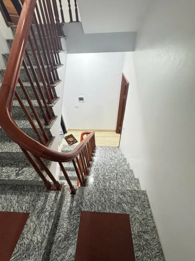 BÁN NHÀ RIÊNG Phố Ngọc Thụy 40m2 X 5 tầng MT4.1 m, 7 tỷ Long Biên Hà Nội