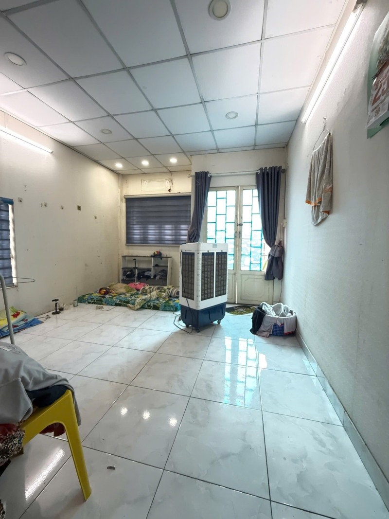 Nhà LÔ GÓC – Giáp Tân Phú – DT 54M 2 Tầng Gía Đầu Tư 3,6Ty Sổ Riêng A4