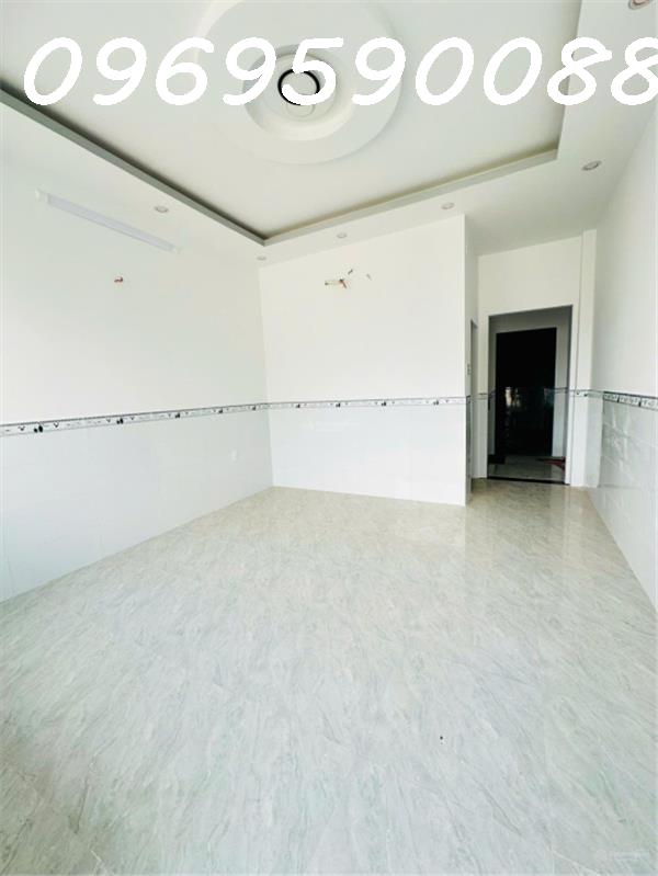 Nhà Mới ở ngay 60m2 3T Văn Cao-Nguyễn Sơn gần chợ, giá chỉ 6 tỷ..