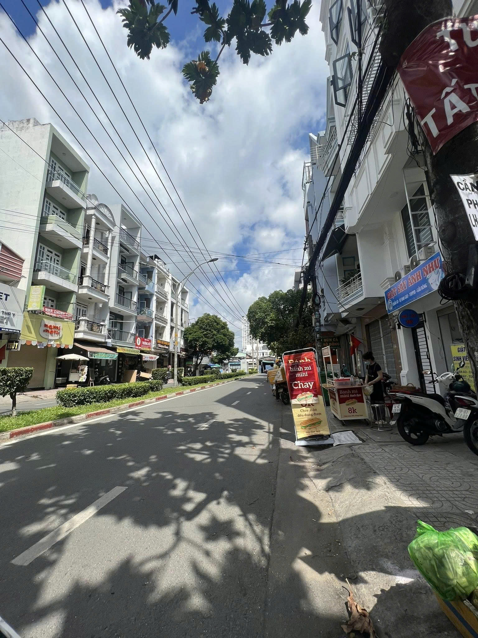 Bán nhà Mặt tiền Nguyễn Cửu Đàm -gần Tân Sơn Nhì, 4x20m, 4 Tầng – 5PN, 13,5 tỷ.
