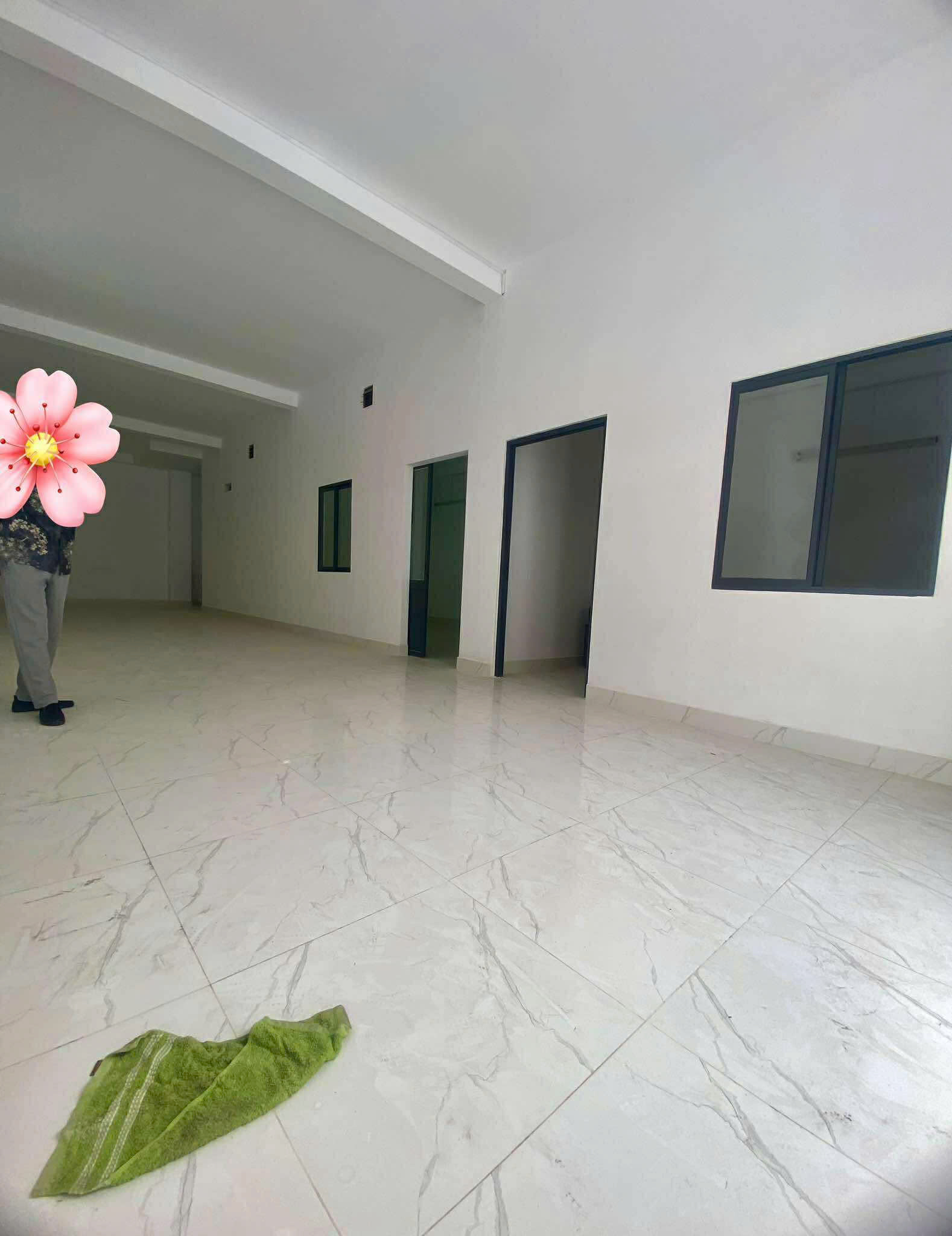 Bán nhà Hẻm 4m Âu Cơ – gần ngã tư Lạc Long Quân, 8x20m, 2 Tầng – 3PN, chào 13,5 tỷ.