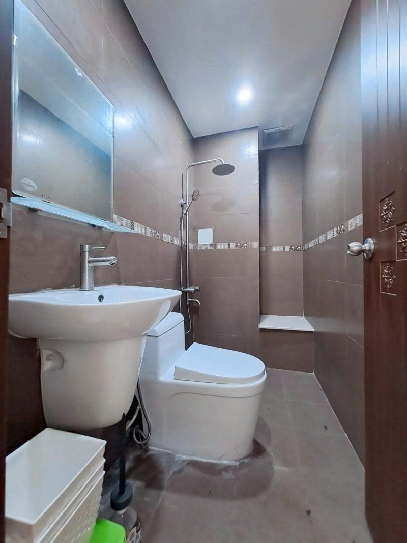Bán nhà Mặt tiền Võ Thành Trang, ngay Khu Bàu Cát, 5,8x25m, 2 tầng – 2 Căn, 17,6 tỷ.