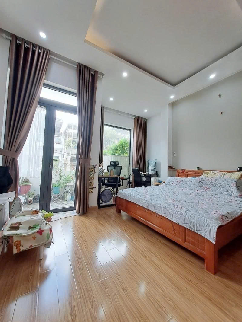 Bán nhà Mặt tiền Võ Thành Trang, ngay Khu Bàu Cát, 5,8x25m, 2 tầng – 2 Căn, 17,6 tỷ.