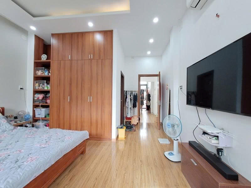 Bán nhà Mặt tiền Võ Thành Trang, ngay Khu Bàu Cát, 5,8x25m, 2 tầng – 2 Căn, 17,6 tỷ.