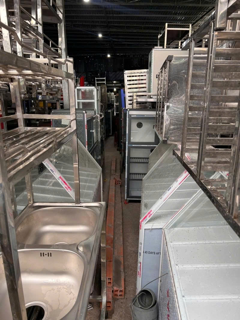Bán nhà Mặt tiền Tô Ký – gần ngã tư Đặng Thúc Vịnh, 12x27m, Cấp 4- tiện xây, 29 tỷ.